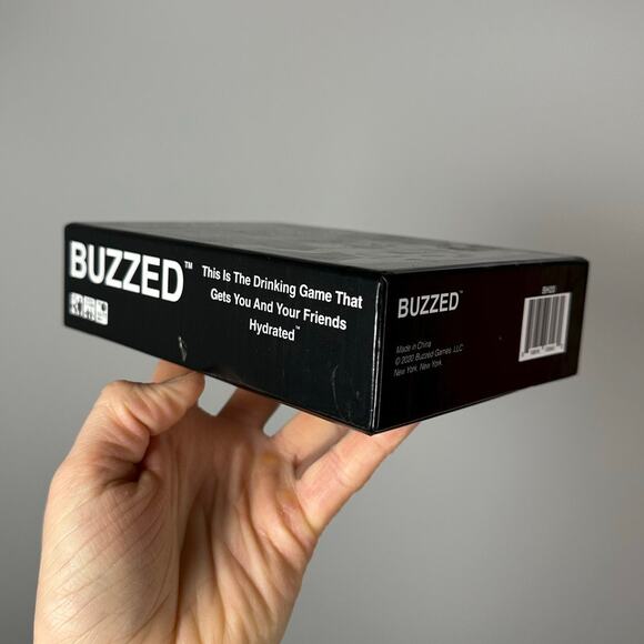 Buzzed "This Is The Drinking Game That Gets Your Friends Hydrated" Card Game - Picture 4 of 6